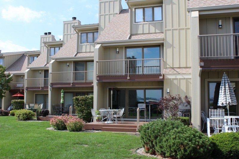 fh decks and landscaping graphic image